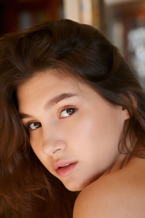 女同桌扒了内裤让我玩