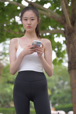 亚洲欧美综合精品成