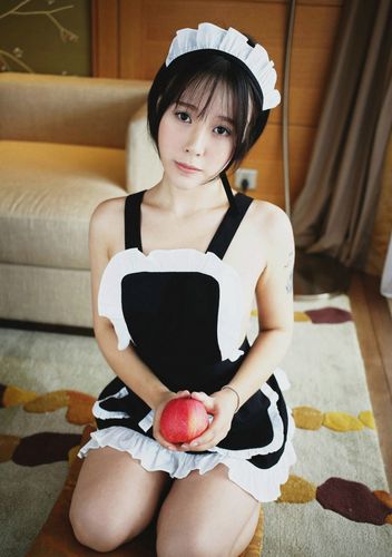 性念宅男意淫強上幻想女神