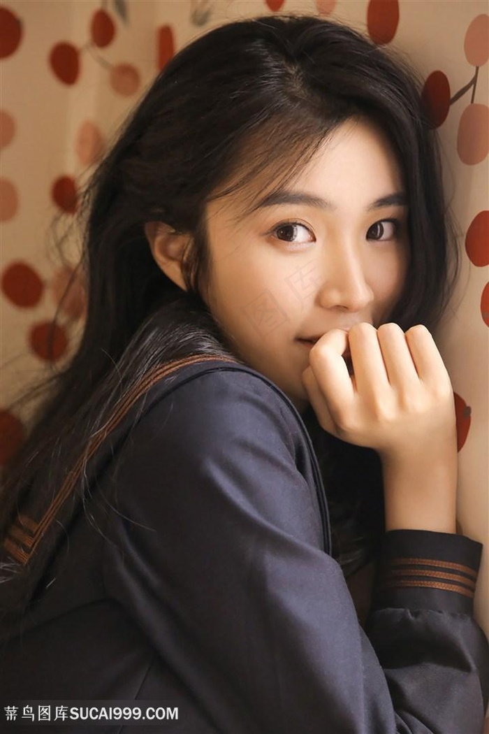 女高中生的腰姿动漫