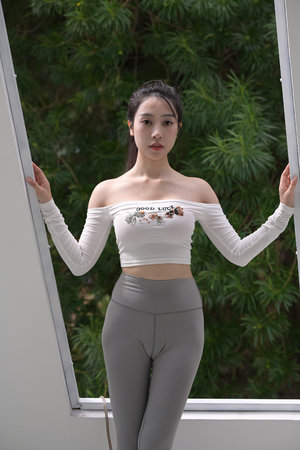 闻檀嫡长孙按在龙椅上弄