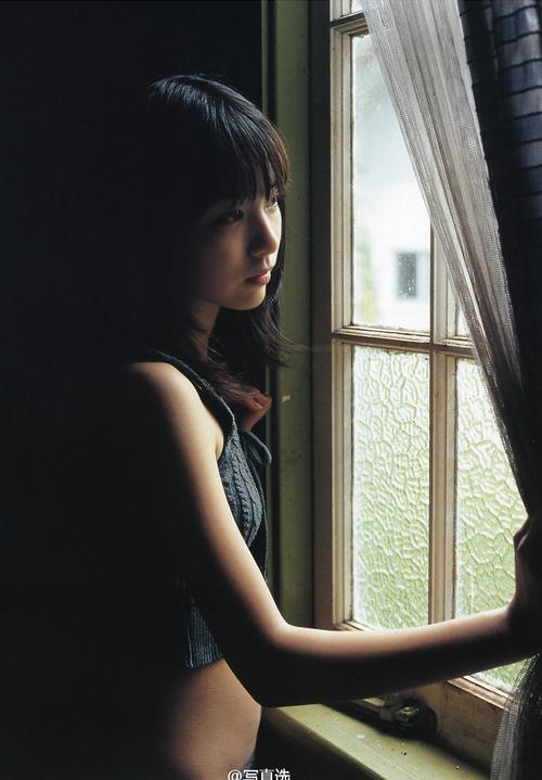 亚洲女人夜夜欢日日摸